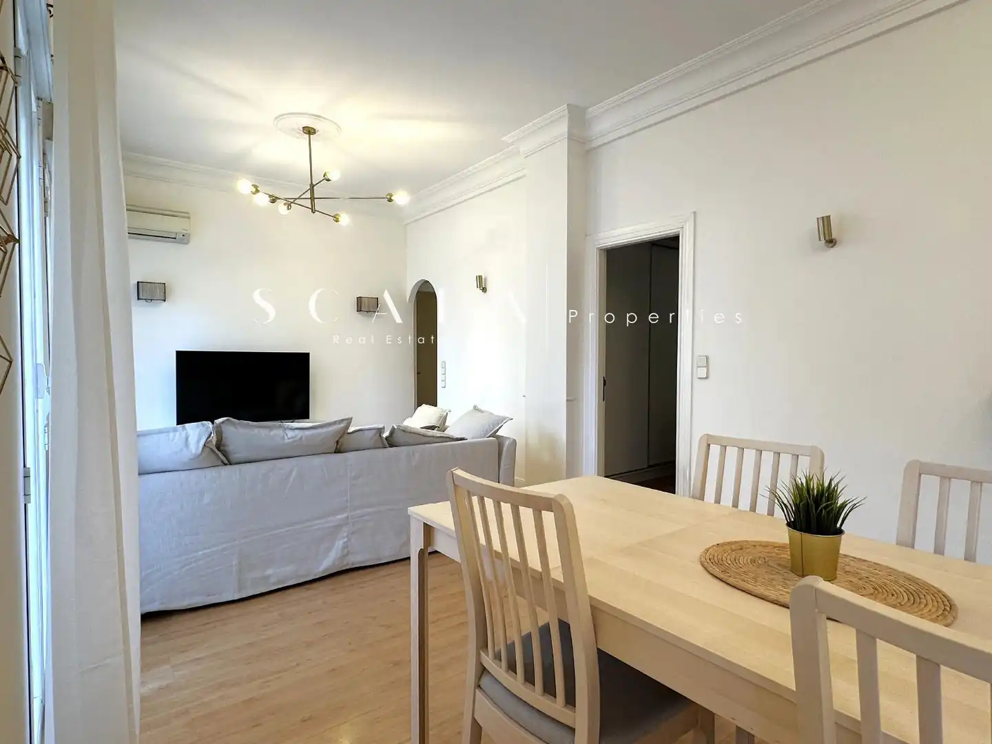 Wohnung zur Miete in Infanta Isabel, Jerónimos