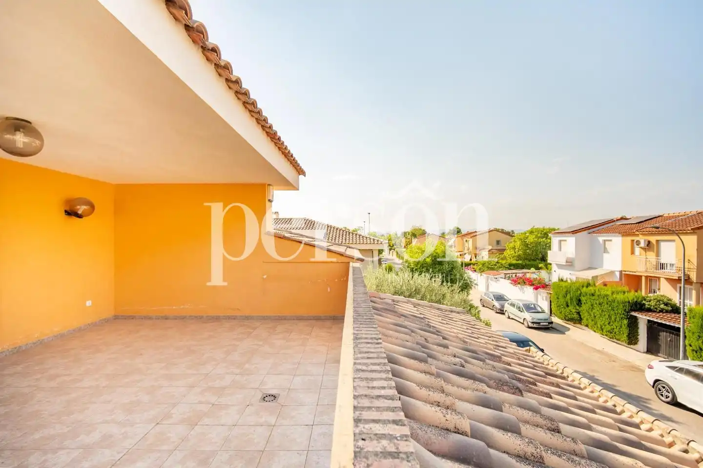 Terrassa de Casa o xalet en venda en La Pobla de Vallbona amb Aire condicionat, Calefacció i Jardí privat