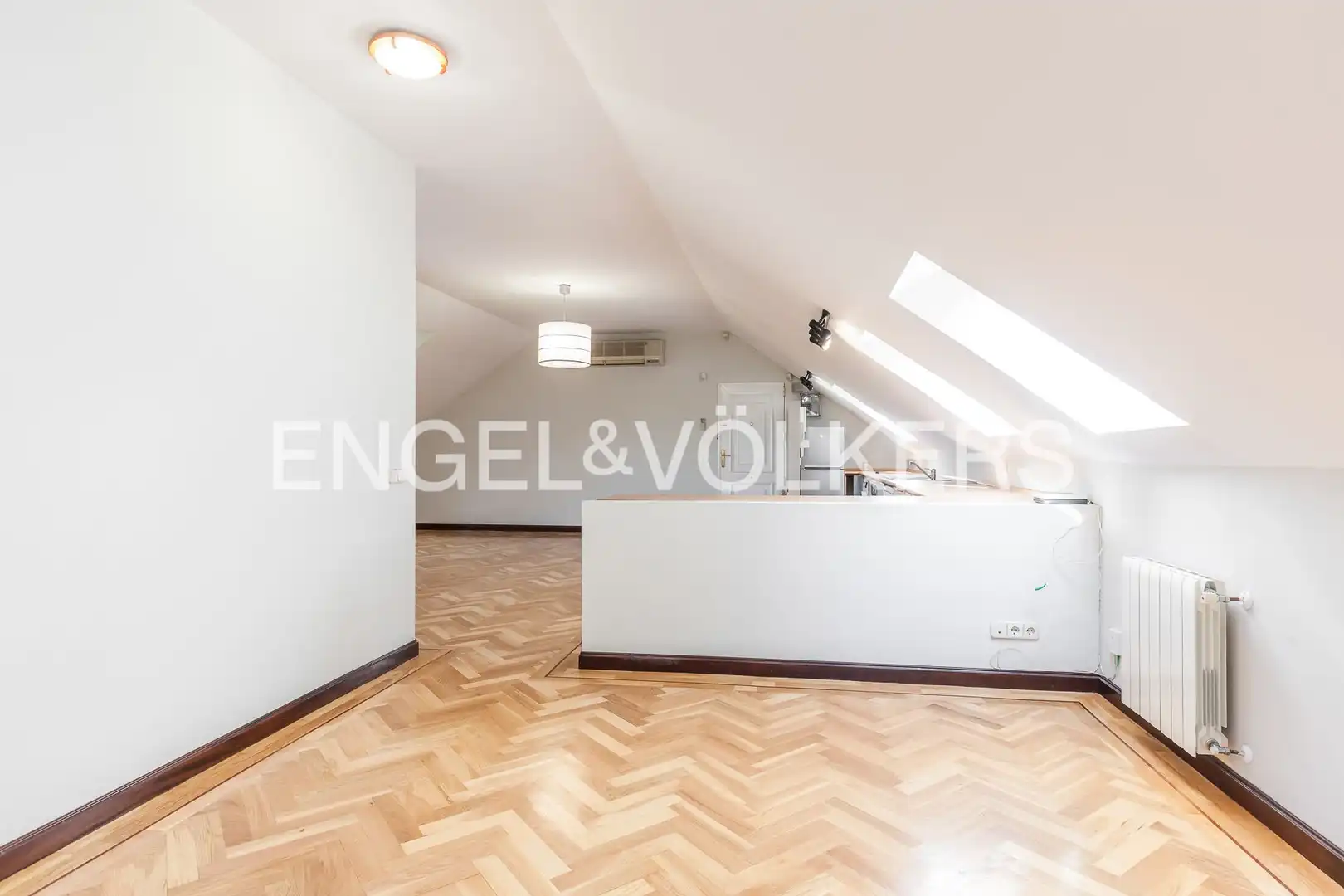 Living room of Houses for rent in Madrid  with Air Conditioner, Heating and Private garden