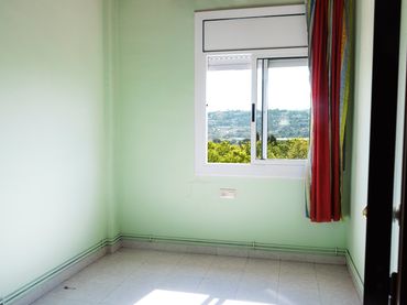 Xalet amb balcó en venda a Carrer Pompeu Fabra 37