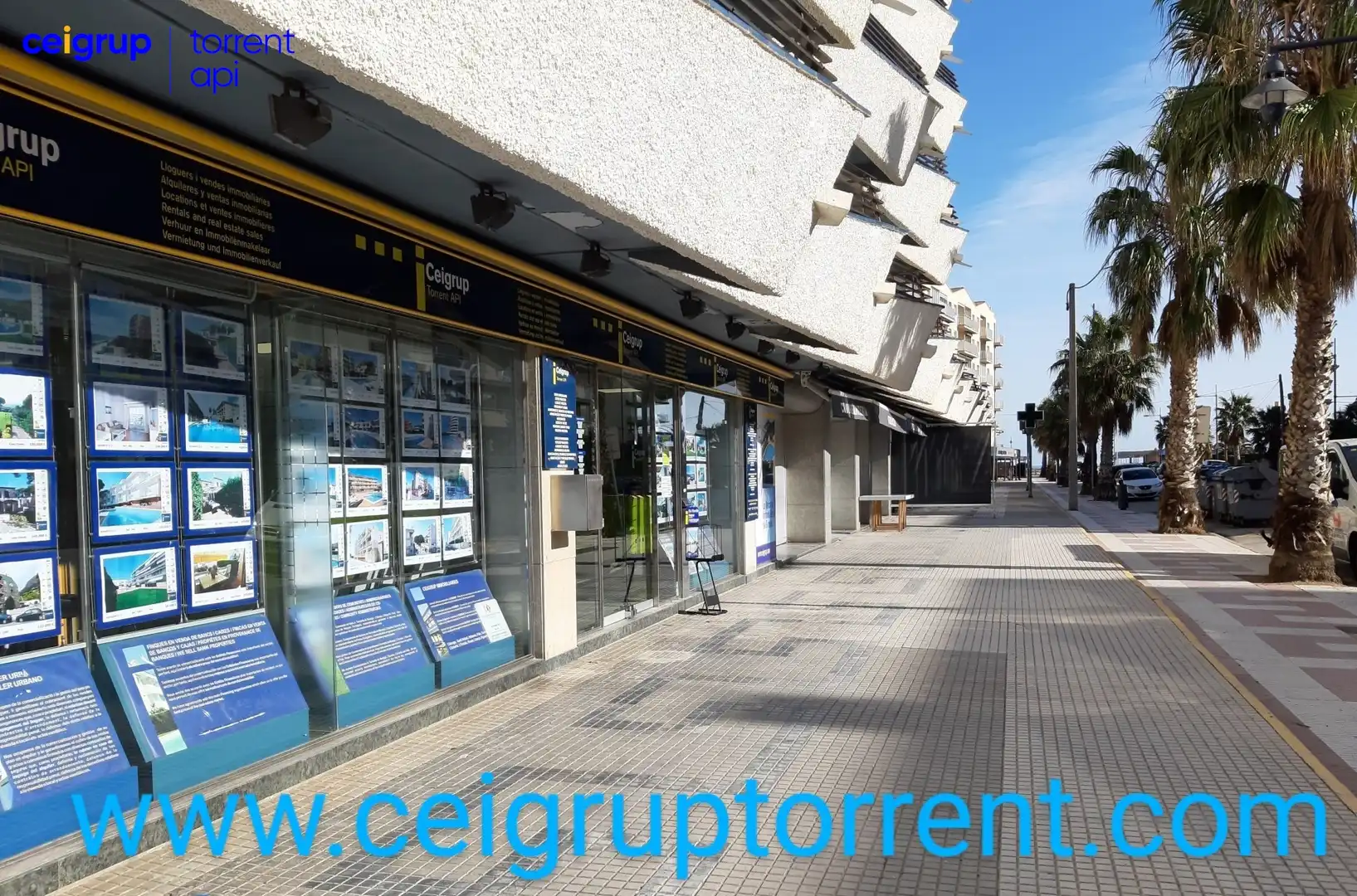 Exterior view of Flat for sale in L'Estartit  with Terrace, Swimming Pool and Furnished