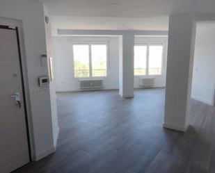 Apartament en venda en León Capital  amb Balcó