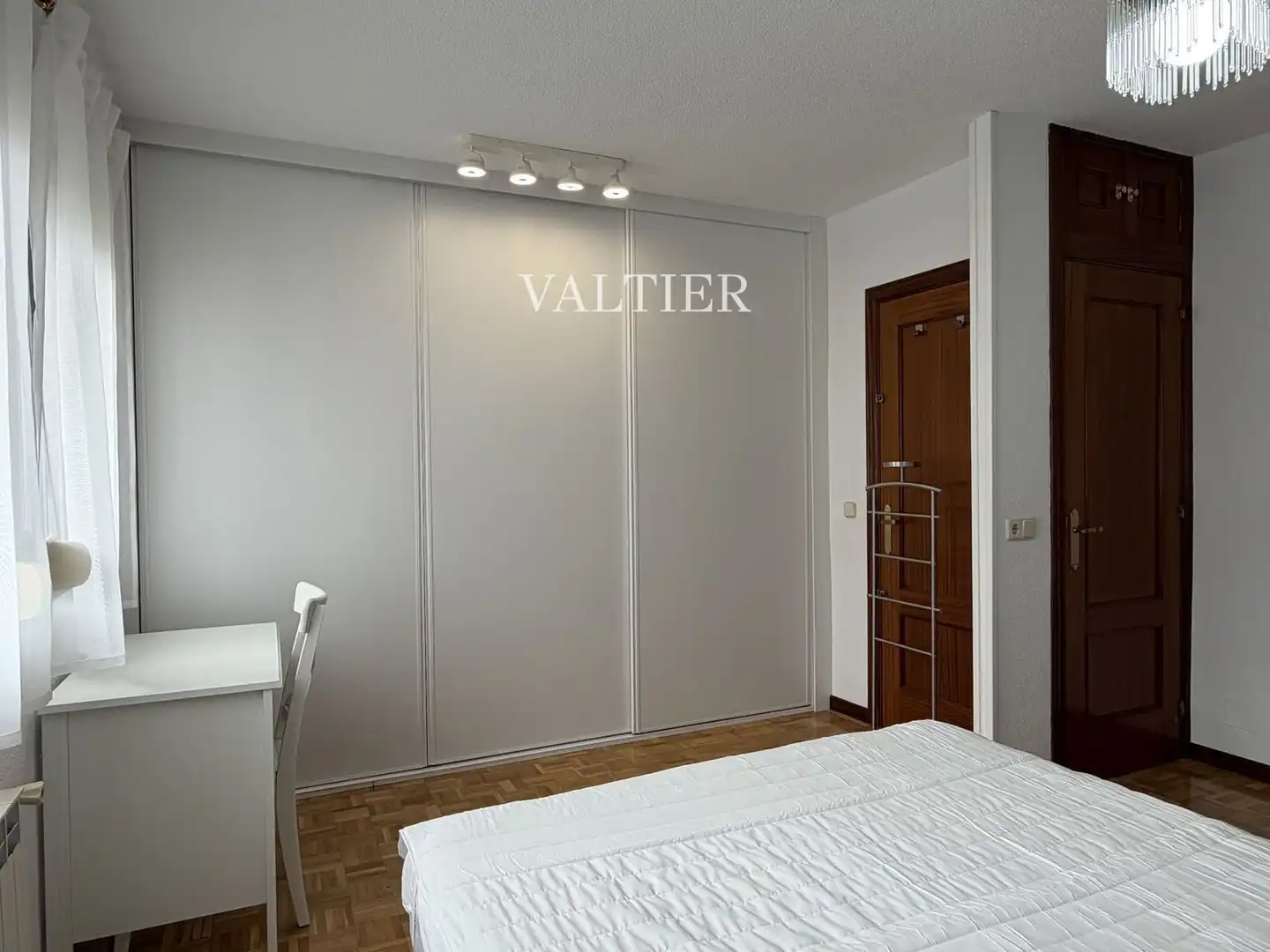 Bedroom of Attic for rent in Madrid  with Air Conditioner, Terrace and Furnished