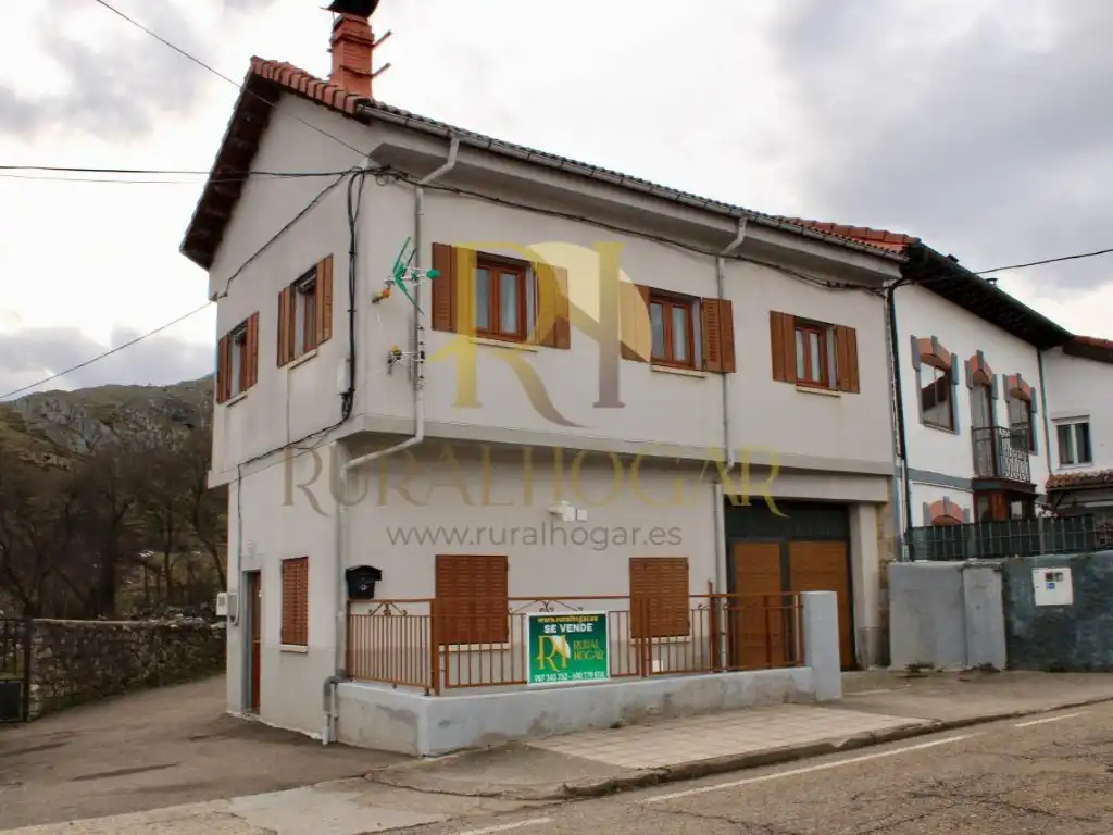Casa o chalet en venta en Puebla de Lillo