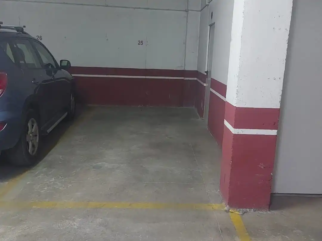 Parking of Garage for rent in Barbastro