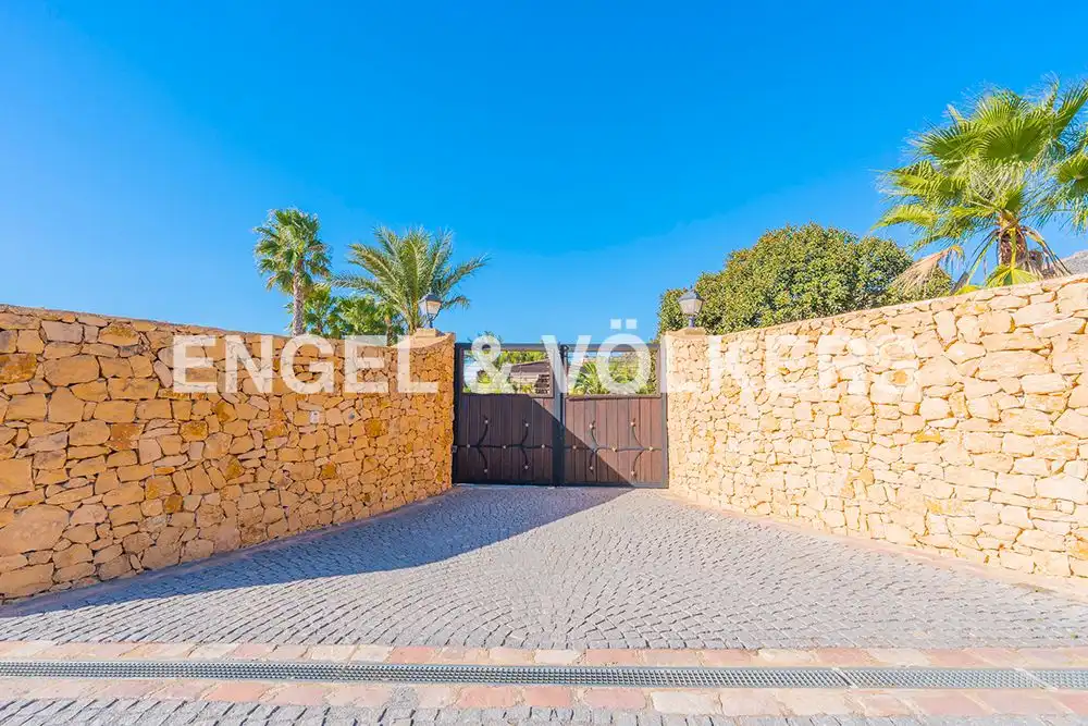 Exterior view of Houses for sale in Aigües  with Air Conditioner, Private garden and Terrace