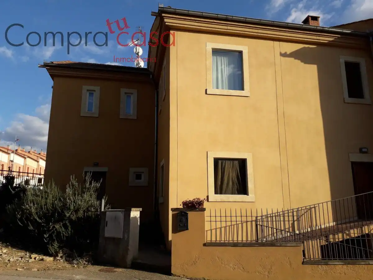 Local commercial à vendre à La Lastrilla
