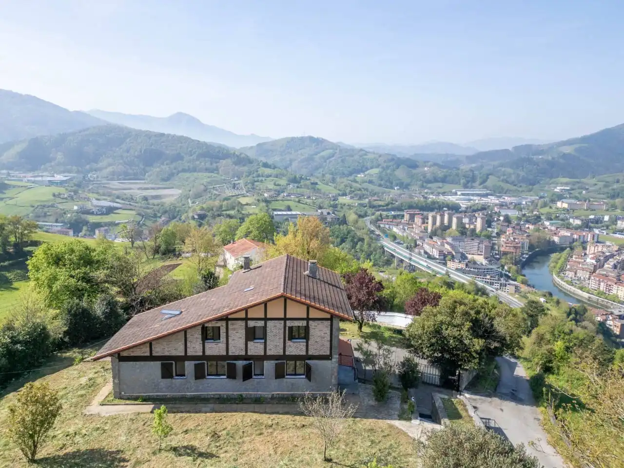 Vista exterior de Casa o chalet en venta en Tolosa con Calefacción, Jardín privado y Terraza