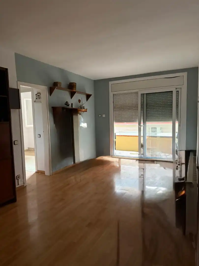 Flat with terrace for sale in Avinguda Ntra. Sra. de la Mercè, imagen 2