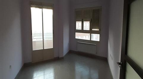 Foto 4 de Pis en venda a Reyes Catolicos, Villarrobledo, Albacete