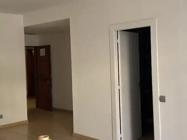 Büro zur Miete in Sabadell mit Klimaanlage und Heizung
