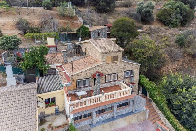 Casa-chalet en Venta en Calle Disseminat Can Roselló, 0 en Zona Industrial