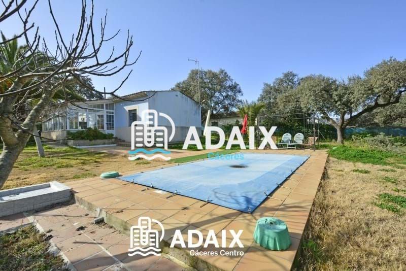 Piscina de Casa o xalet de lloguer en Casar de Cáceres amb Aire condicionat, Calefacció i Piscina