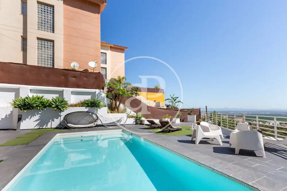 Exterior view of Houses for sale in Chiva  with Heating, Private garden and Terrace