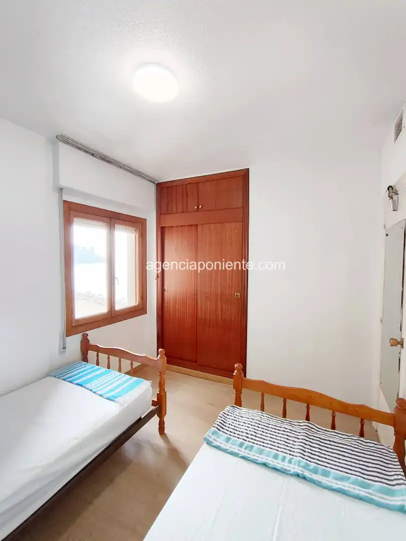 Bedroom of Flat for rent in Benidorm  with Air Conditioner, Heating and Terrace