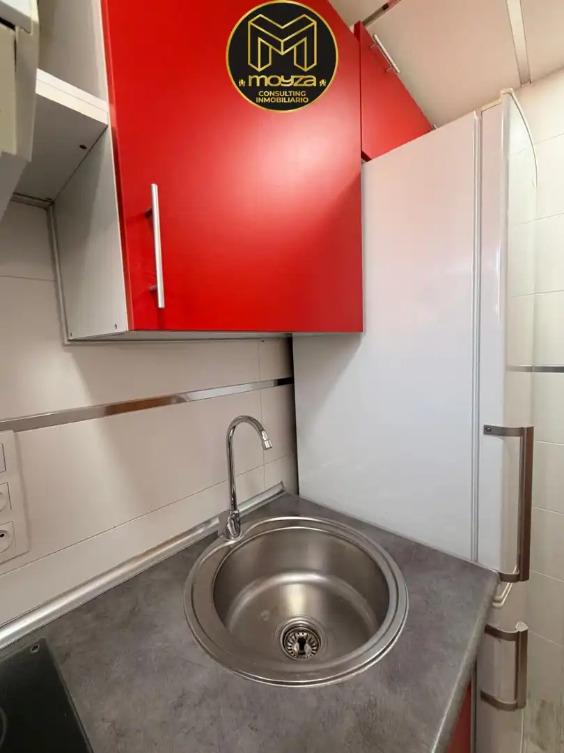 Kitchen of Flat for rent in Jaén  with Air Conditioner and Heating