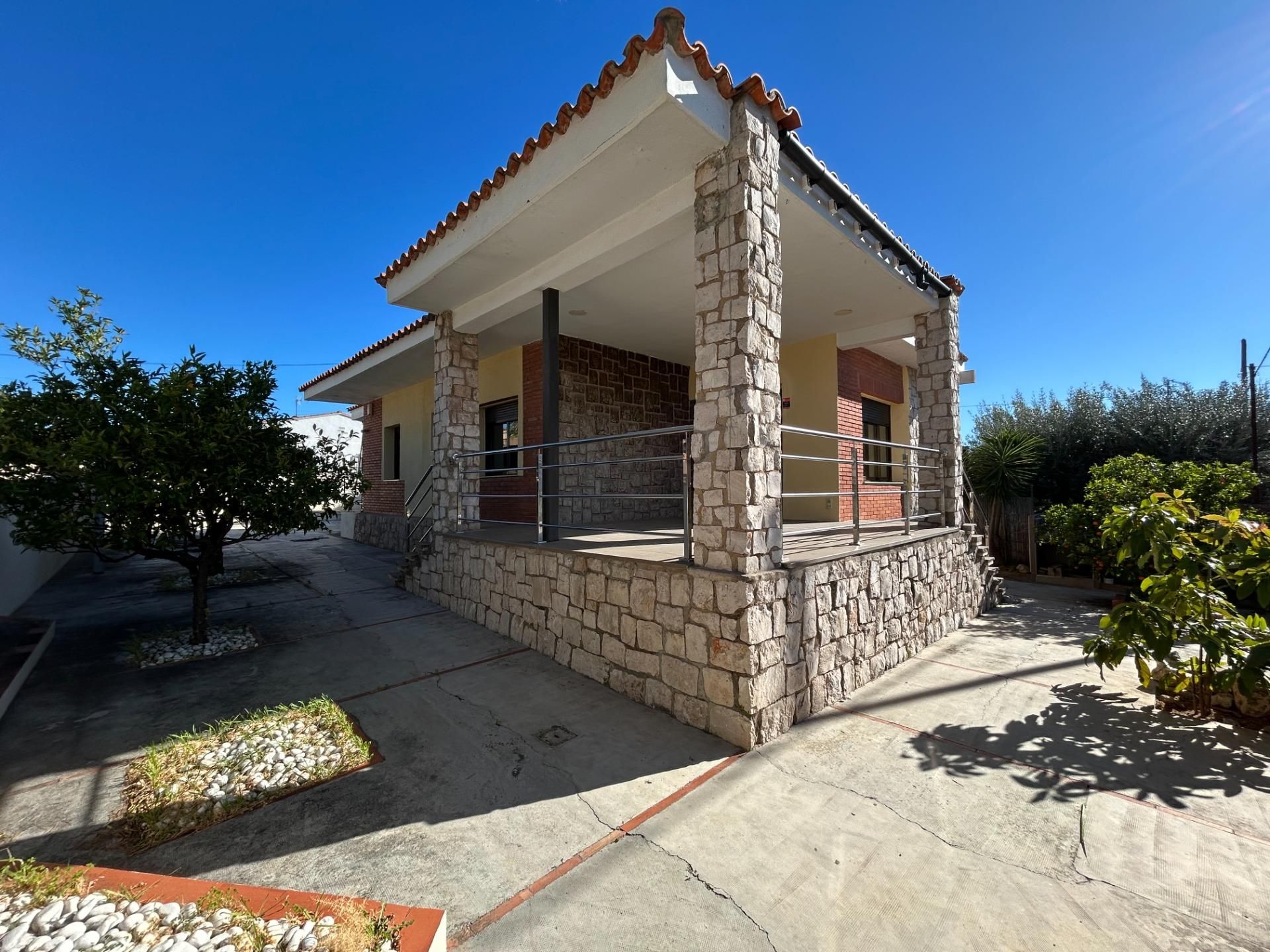 Vista exterior de Casa o chalet en venta en L'Eliana con Aire acondicionado, Calefacción y Jardín privado