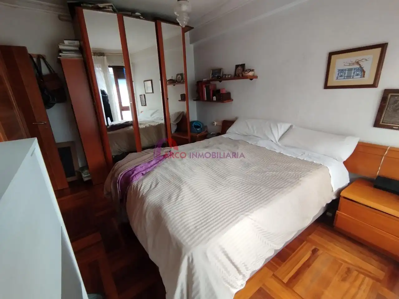 Bedroom of Flat for sale in Burgos  with Heating, Parquet flooring and Terrace