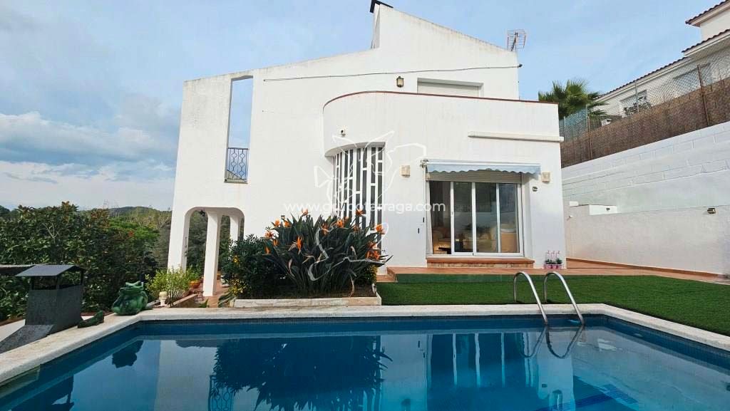 Exterior view of House or chalet for sale in Lloret de Mar  with Heating, Private garden and Terrace