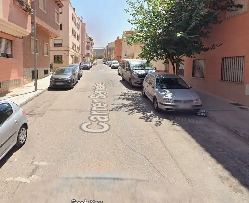 Parking à vendre à serretes 7, imagen 2