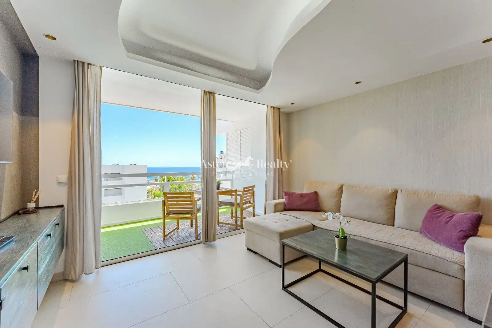 Sala d'estar de Apartament en venda en Adeje amb Terrassa, Piscina i Moblat