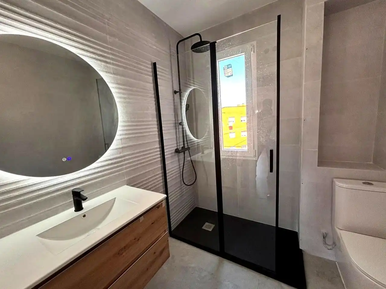Baño de Piso en venta en Madrid con Aire acondicionado, Calefacción y Terraza