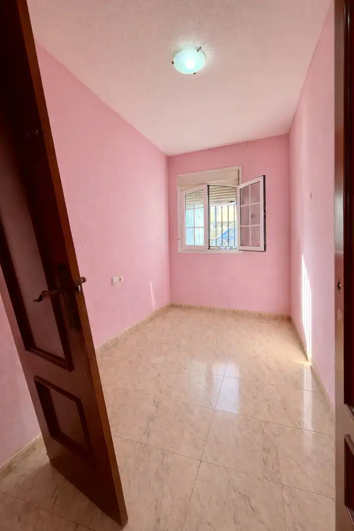 Habitación de Piso en venta en Roquetas de Mar con Calefacción, Amueblado y Alarma