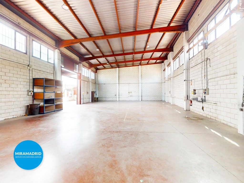 Nau industrial en venda en Paracuellos de Jarama