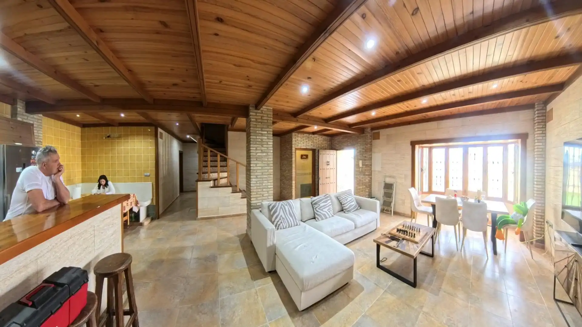Sala d'estar de Casa o xalet en venda en El Puerto de Santa María amb Jardí privat i Piscina