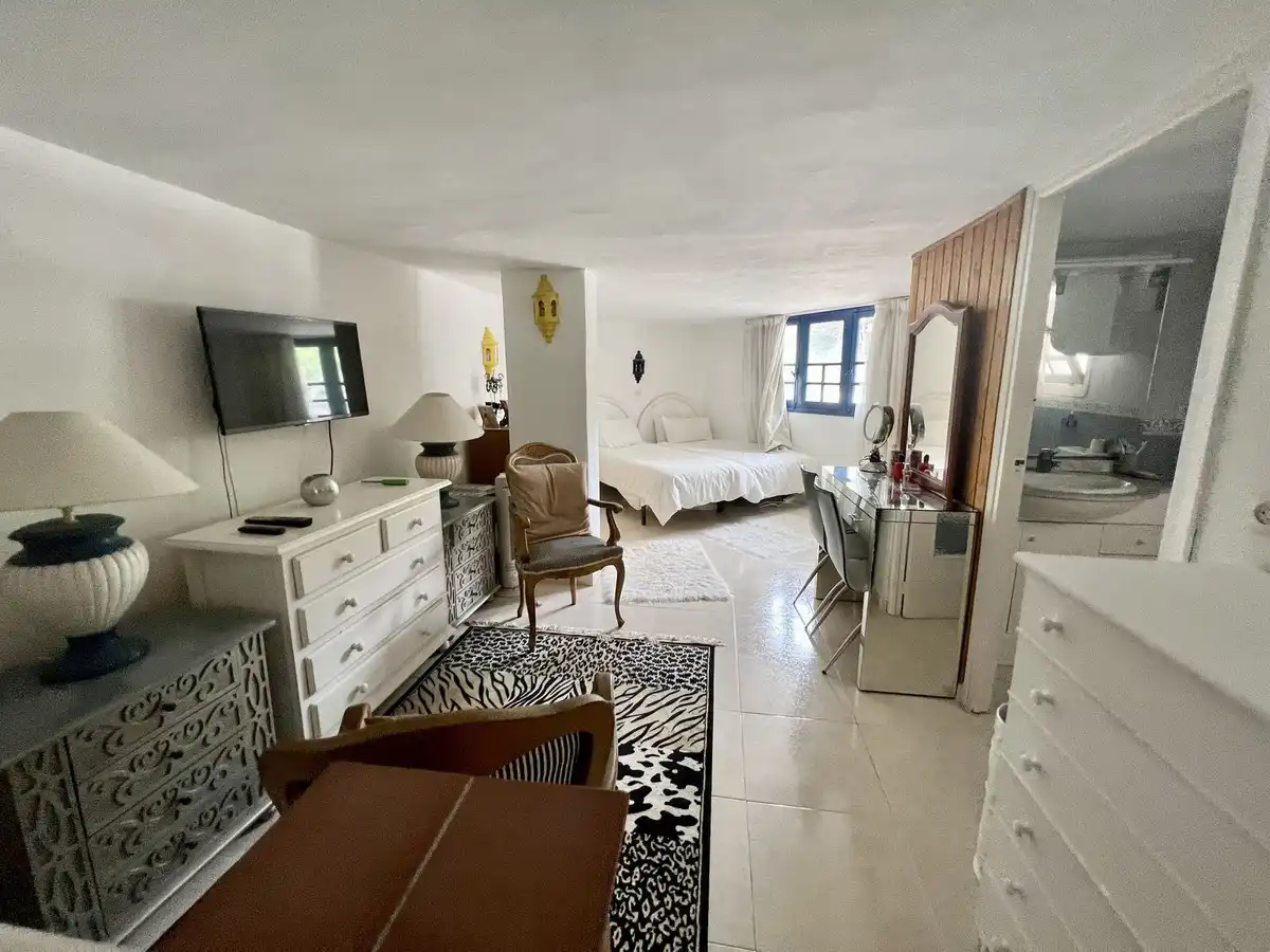 Dormitori de Local en venda en Marbella