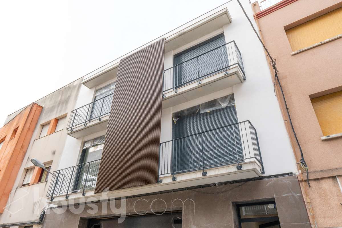 Vista exterior de Pis en venda en Vilanova i la Geltrú amb Aire condicionat, Calefacció i Parquet