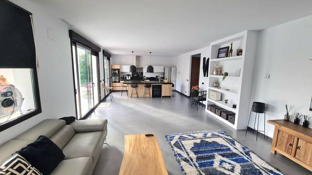 Casa-chalet en Venta en Centro