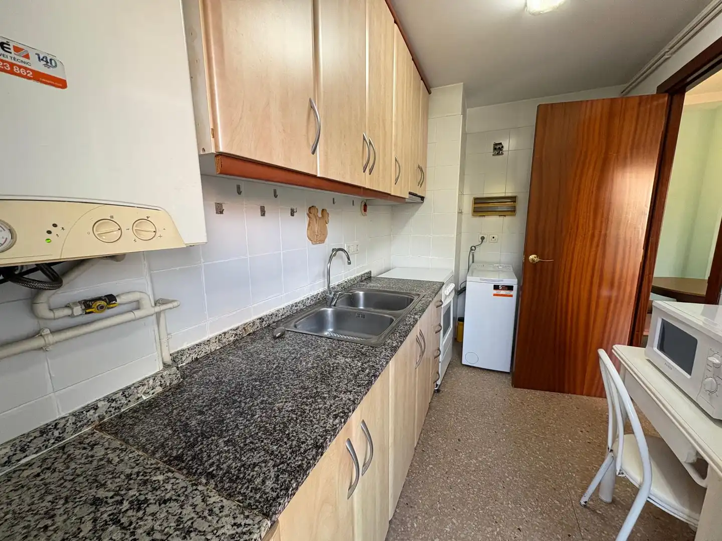 Cocina de Piso en venta en Barcelona con Calefacción, Jardín privado y Amueblado