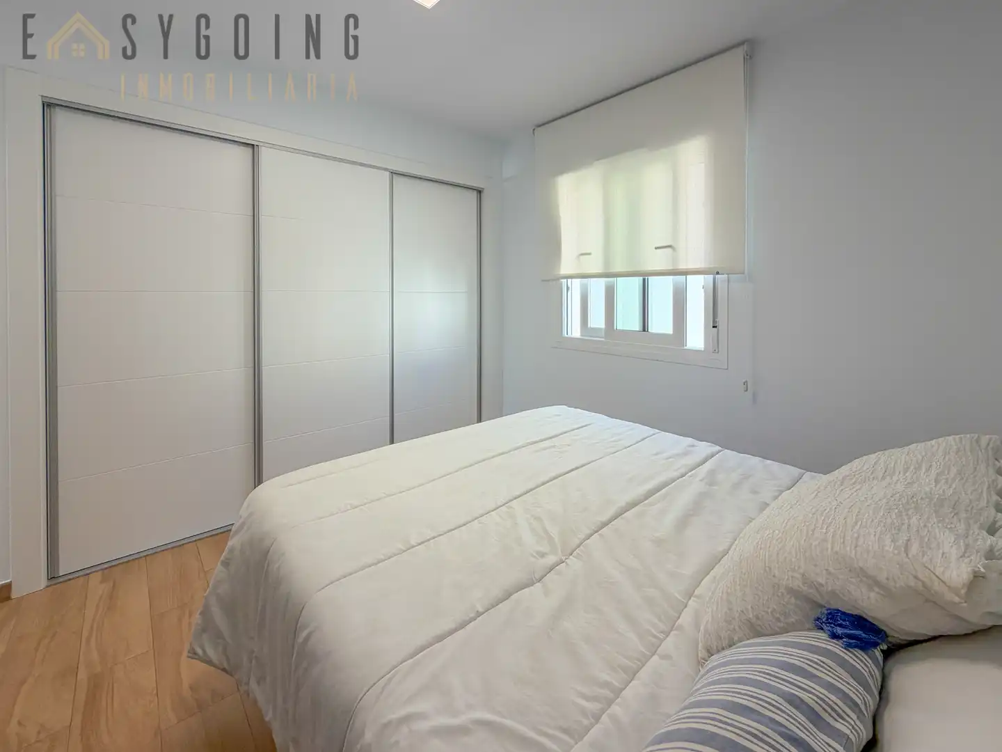Casa pareada con terraza en venta en Carrer de Xipre 70, imagen 4