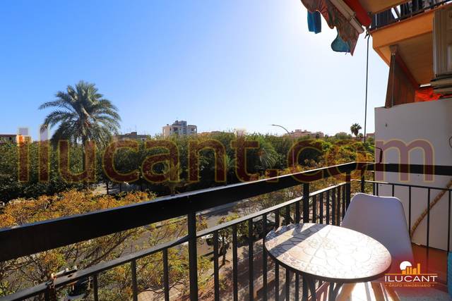 Piso en Venta en Cuatrocientas Viviendas