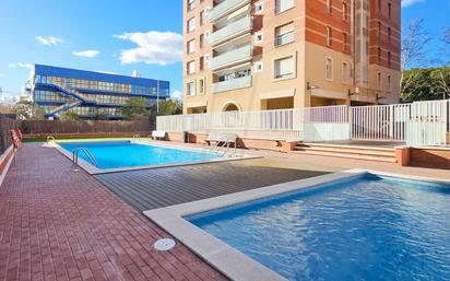 Swimming pool of Flat for sale in Cornellà de Llobregat  with Heating