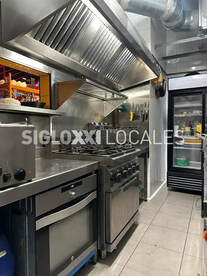 Cocina de Local en traspaso en Barcelona con Aire acondicionado