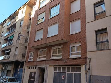 Pis amb ascensor en venda a Campo de la Juventud