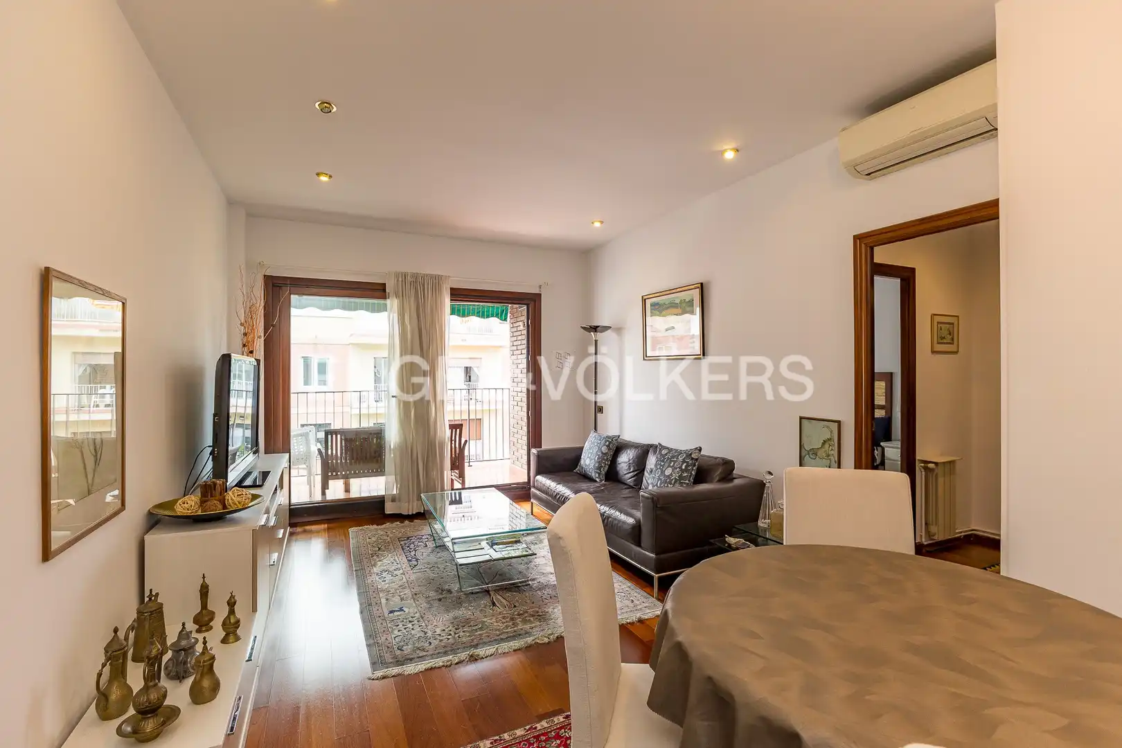 Living room of Flat for sale in Barcelona  with Air Conditioner, Heating and Parquet flooring