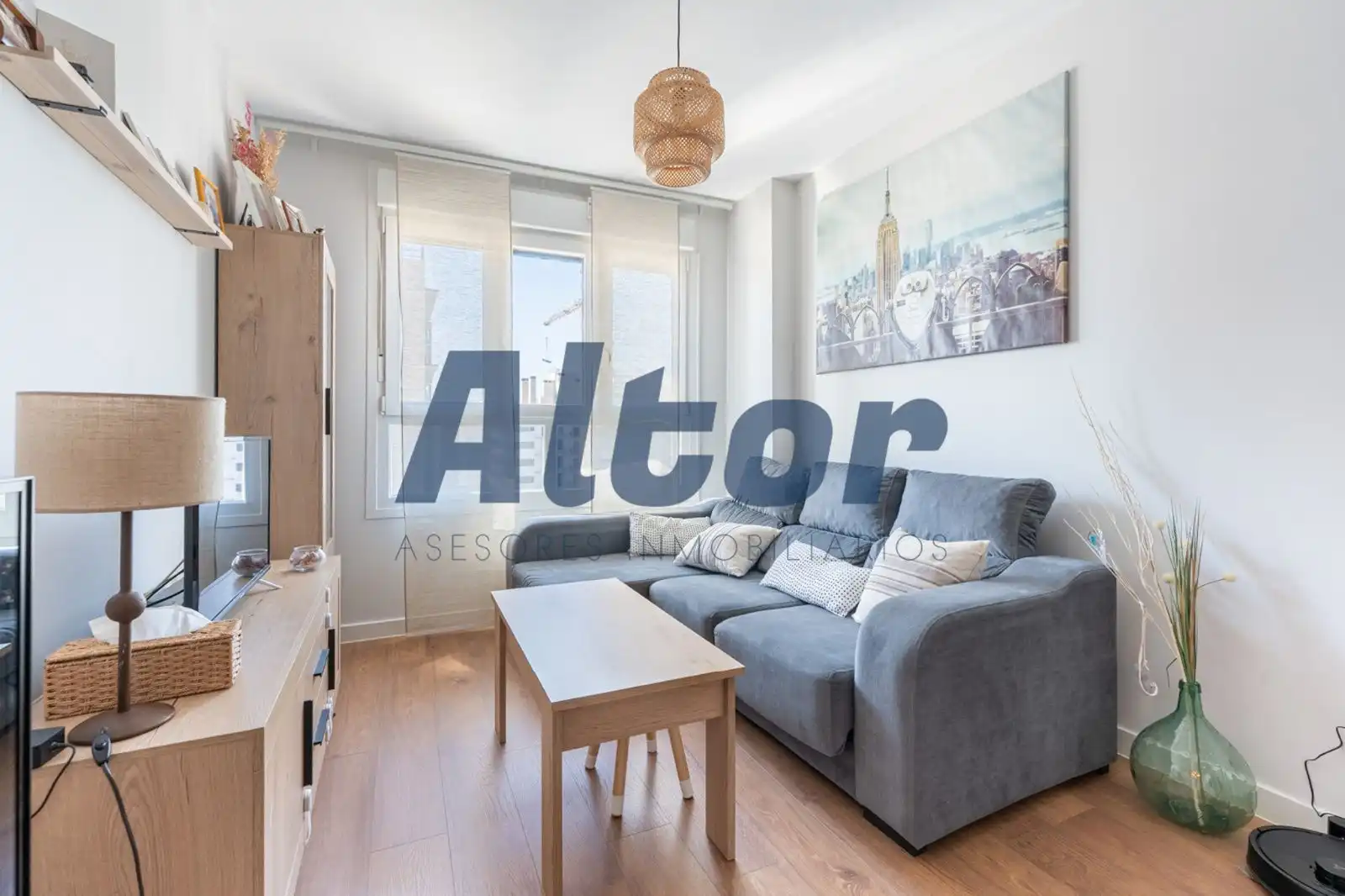 Living room of Flat for sale in Madrid  with Air Conditioner, Heating and Terrace