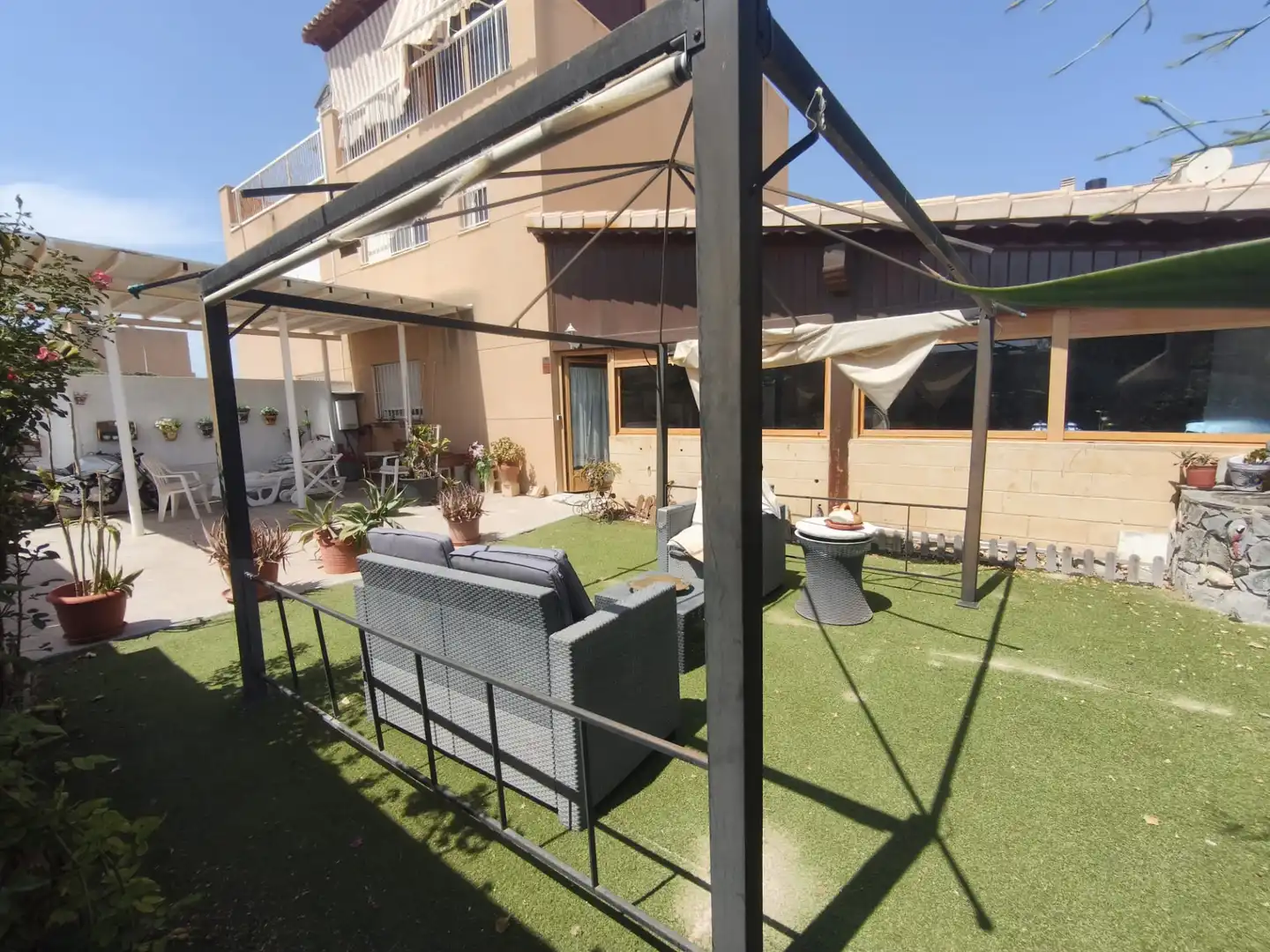 Terrassa de Casa o xalet en venda en El Campello amb Aire condicionat, Jardí privat i Terrassa
