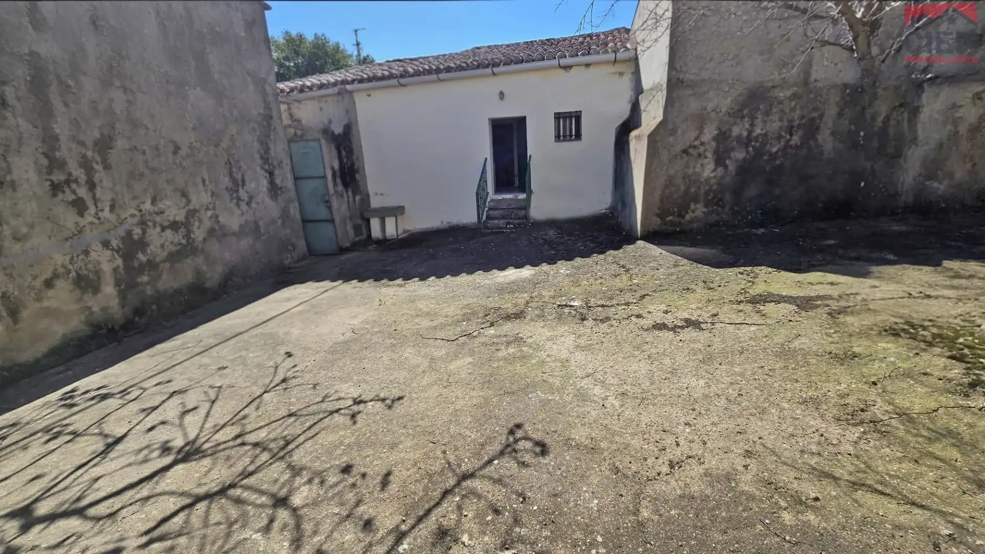 Exterior view of Houses for sale in Escurial  with Storage room and Furnished
