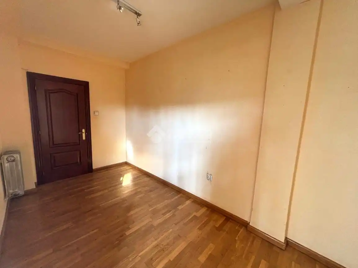 Habitación de Piso en venta en Medina del Campo con Calefacción