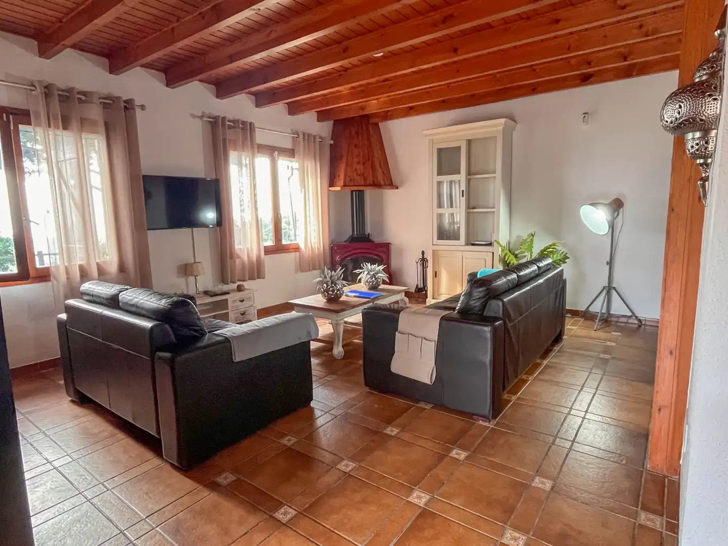 Sala de estar de Casa o chalet en venta en Sant Cebrià de Vallalta con Aire acondicionado, Calefacción y Jardín privado