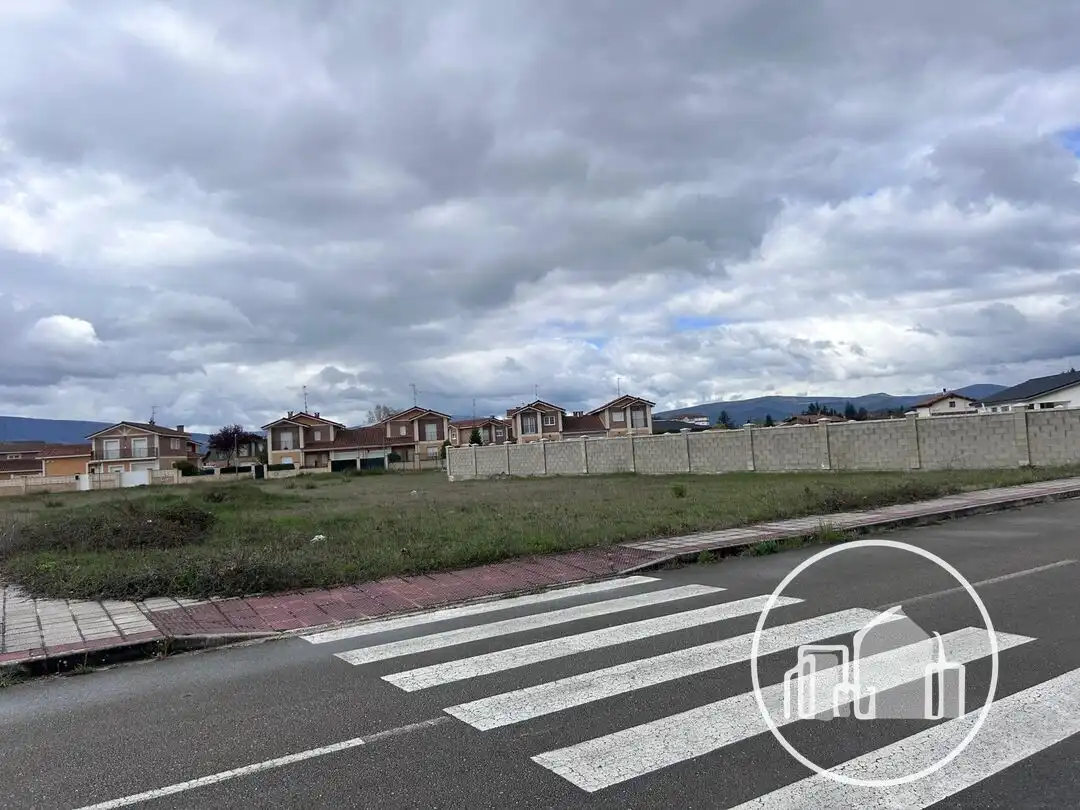 Residential land for sale in Medina de Pomar, imagen 3