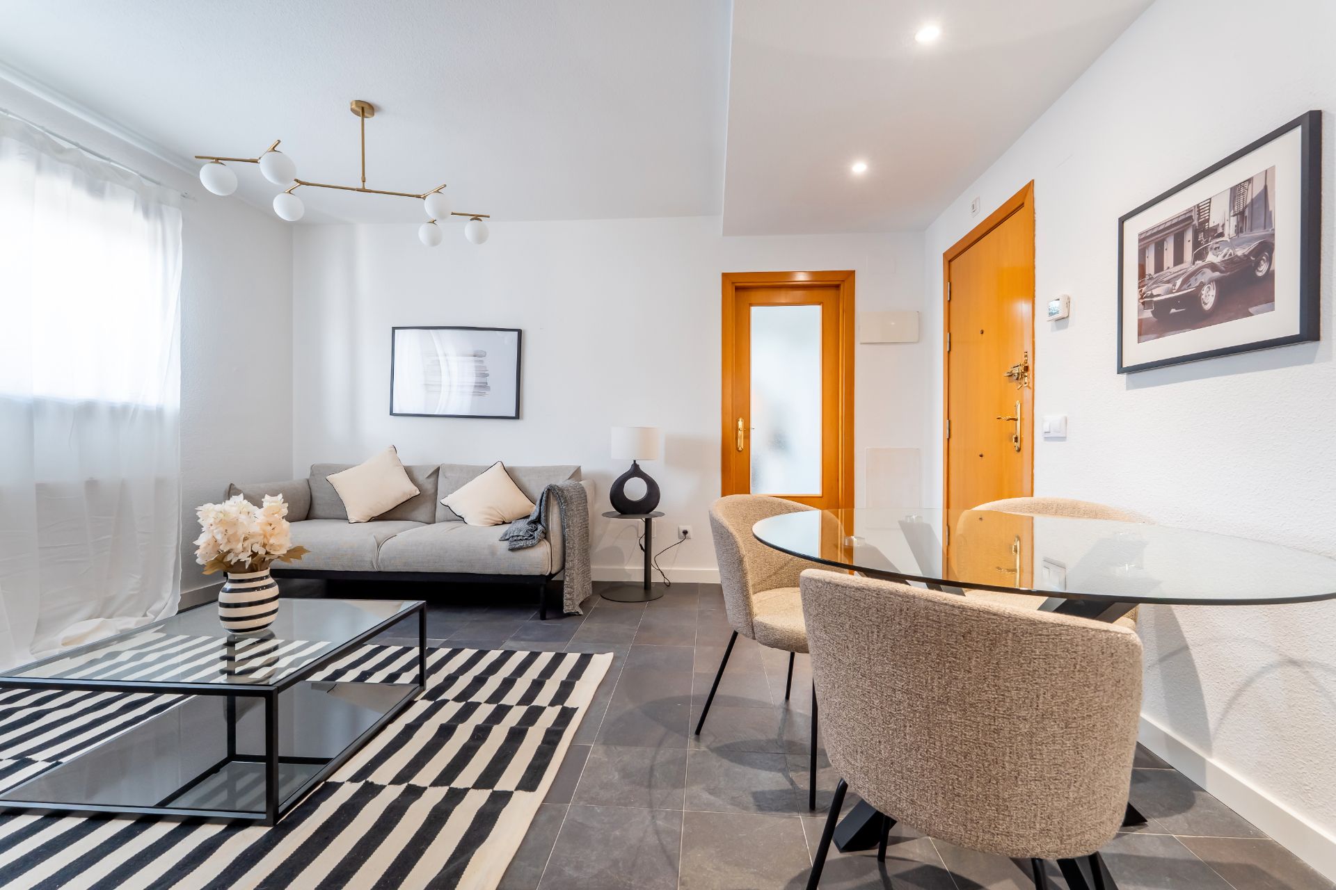 Living room of Flat to rent in  Madrid Capital  with Air Conditioner, Heating and Terrace