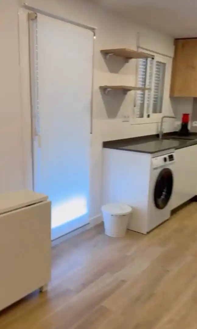 Bany de Apartament de lloguer en Fuengirola amb Terrassa i Moblat