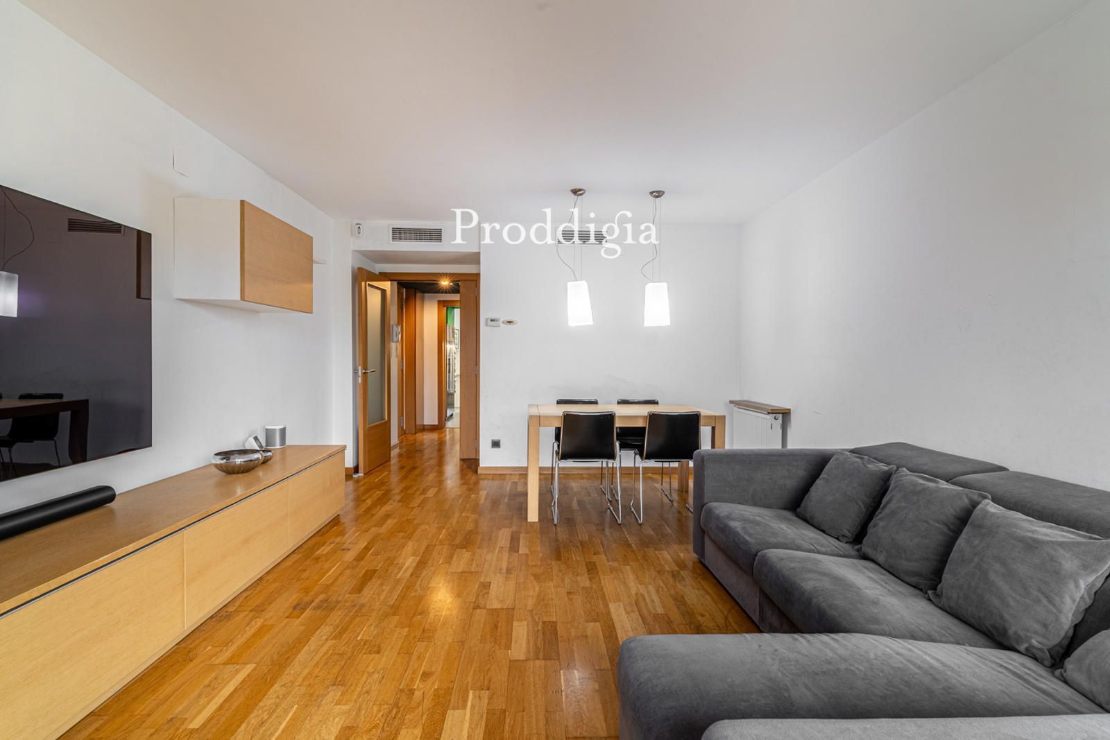 Exterior view of Flat for sale in Sant Cugat del Vallès  with Air Conditioner and Heating