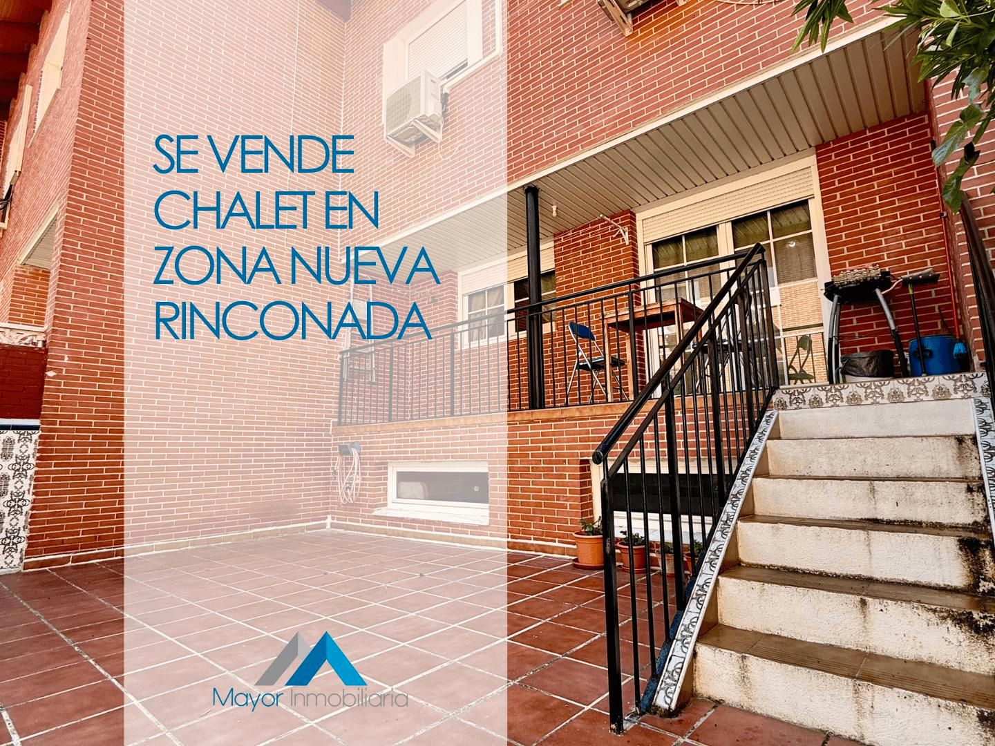 Vista exterior de Casa adosada en venda en Alcalá de Henares amb Aire condicionat i Calefacció