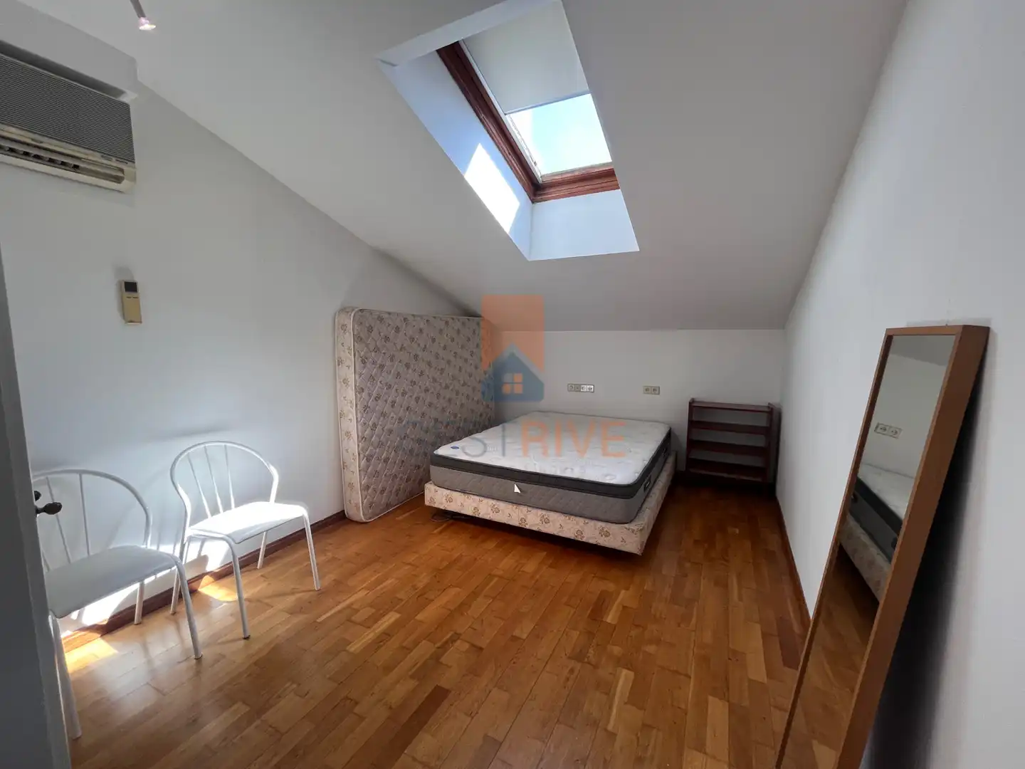 Dachboden zum Verkauf in Carrer Comtessa Elvira, Príncep de Viana - Clot -Xalets Humbert Torres